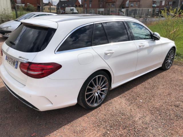 Réalisation d'une réparation sur une Mercedes classe C finition AMG victime de vandalisme sur un parking.